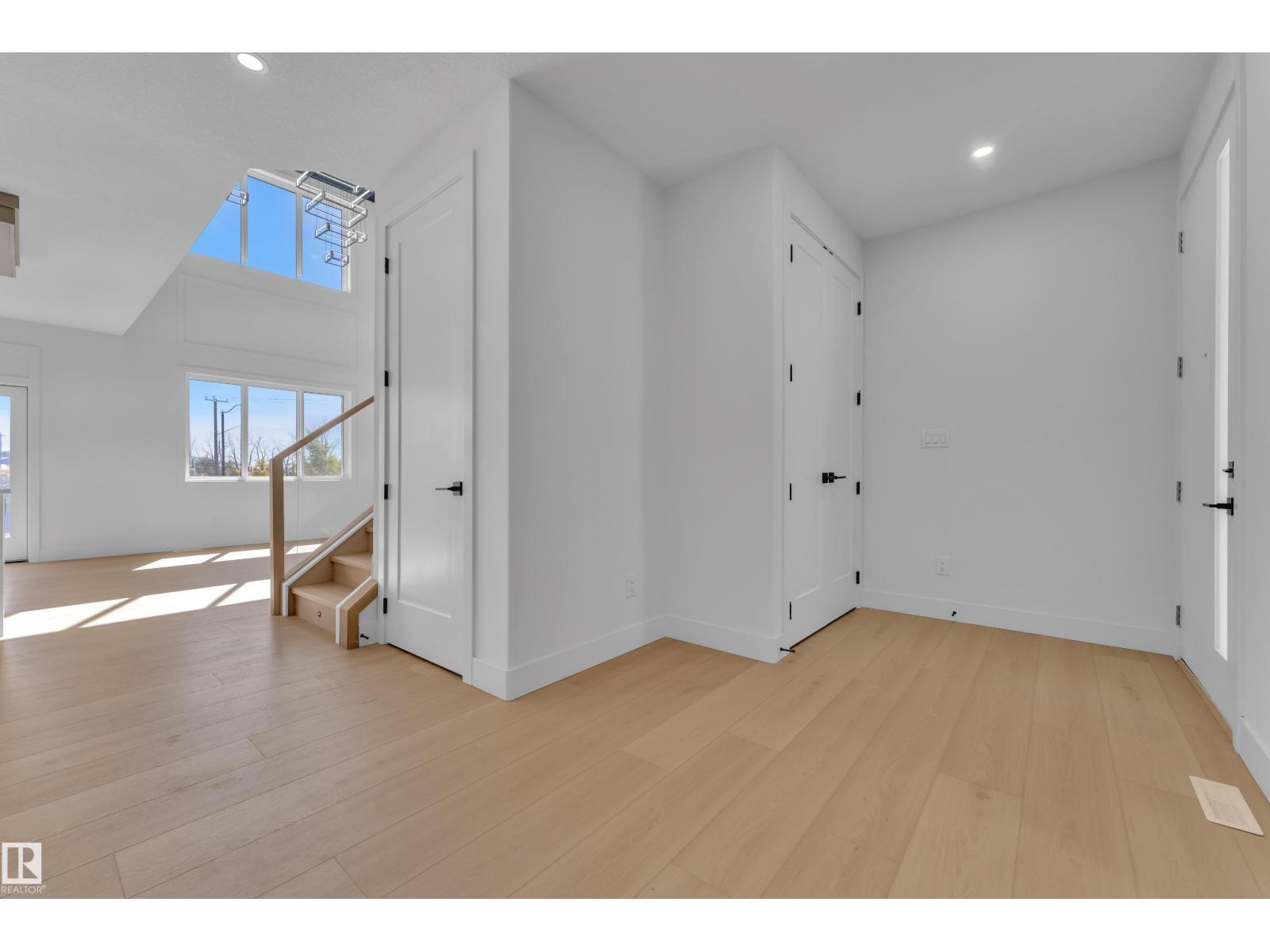 Two-storey foyer with staircase