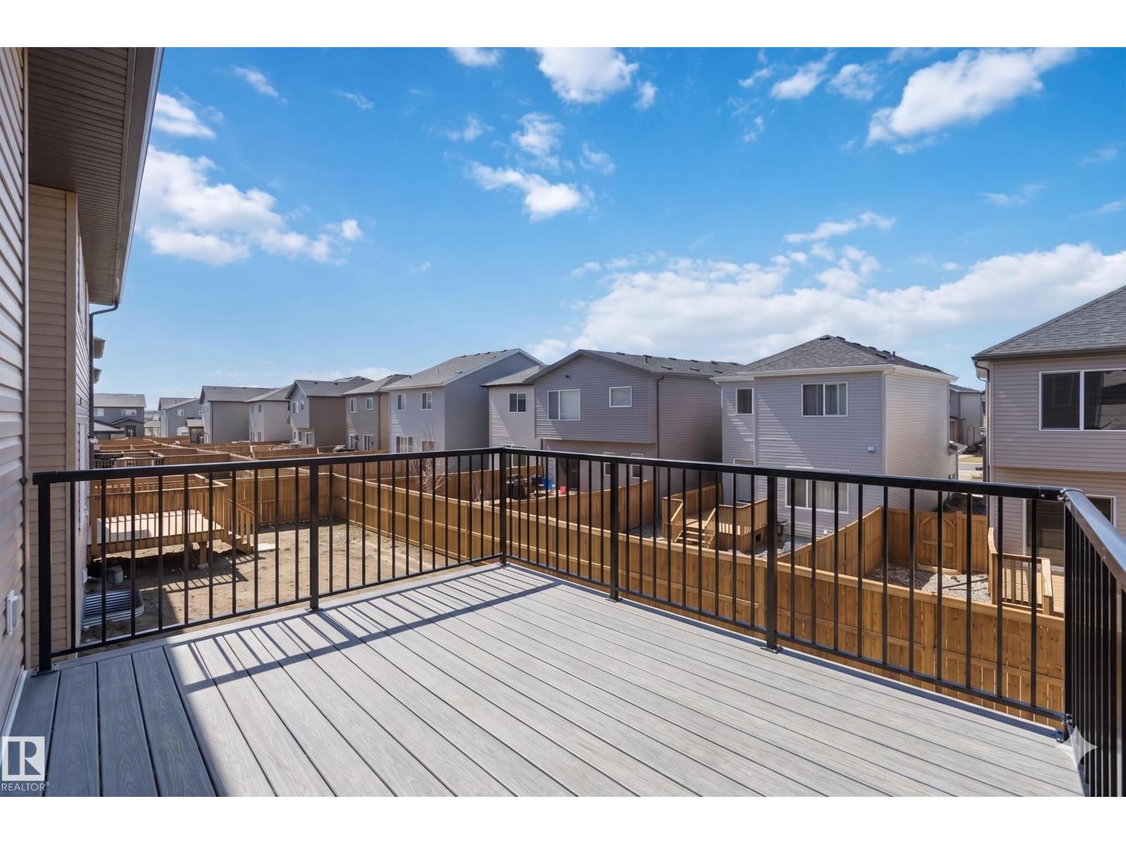 Back deck overlooking the neighbourhood