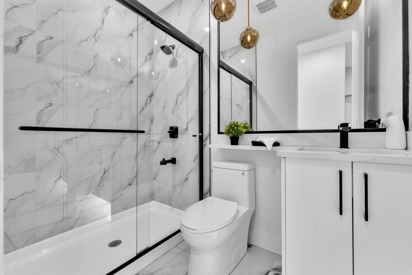 Main bathroom